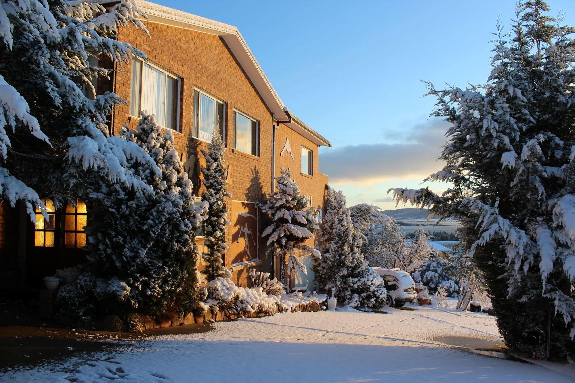 Panorama Jindabyne Motel ภายนอก รูปภาพ